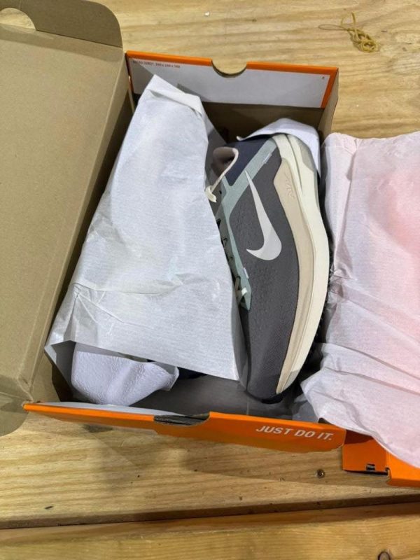 Shoes and sneakers pallet