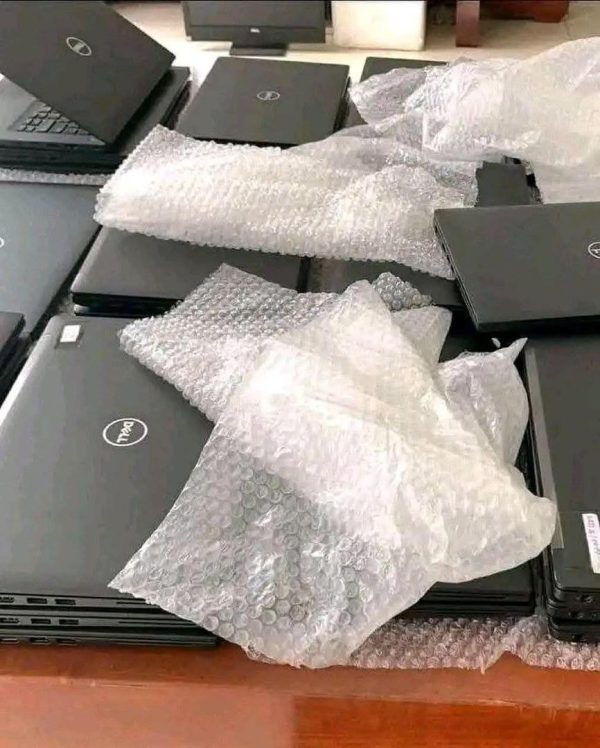 Laptop pallet