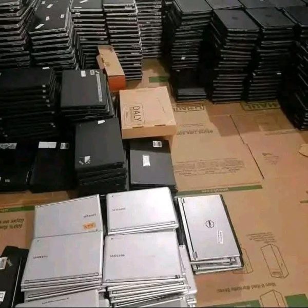 Laptop pallet