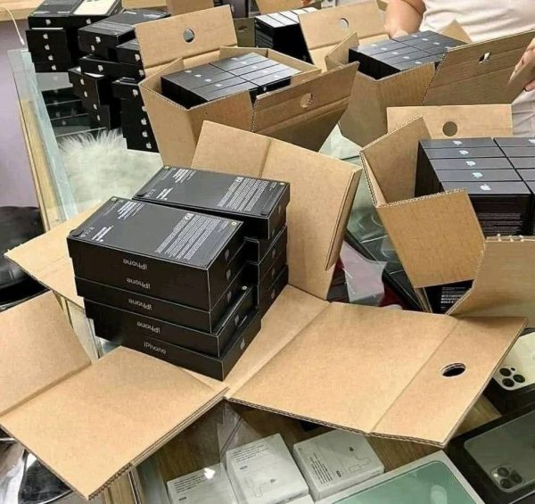 brand New IPHONE 16 pro max pallet